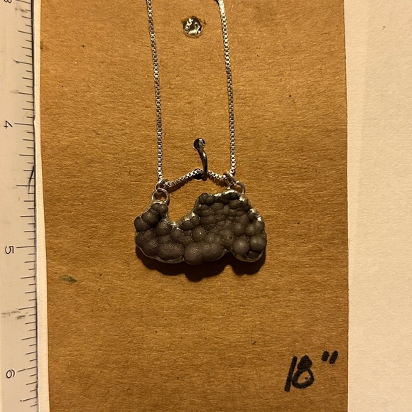 Handmade necklace - Picture 1 of 1